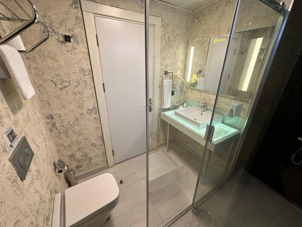 undefined Tempo Suites Airport İstanbul 2