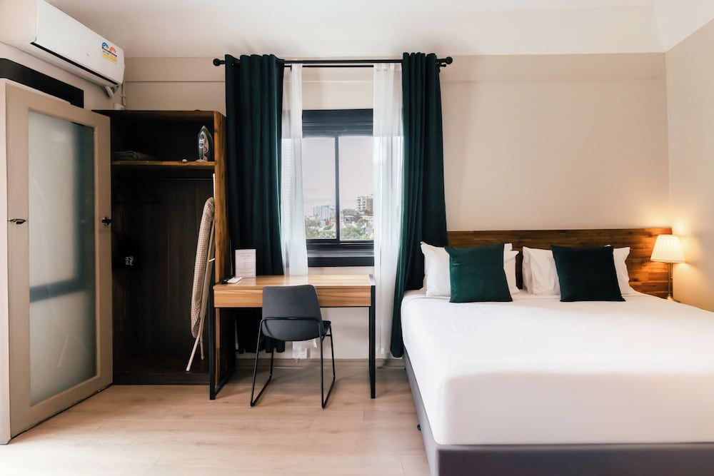 Terrace Room With Harbour Bridge View