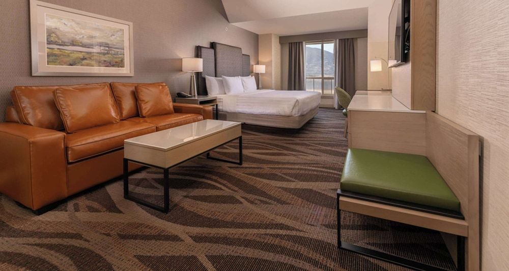 Prestige Harbourfront Resort, WorldHotels Luxury Standard Room, 1 King Bed, Non Smoking, Lake View (with Sofabed) 2