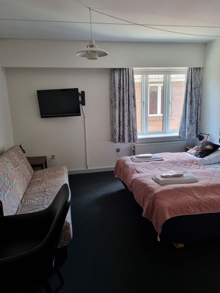 Dronninglund Hotel Family Room 3