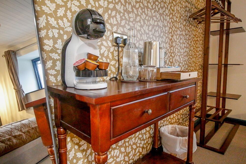 The Bugle Coaching Inn Standard Double Room, Ensuite 5