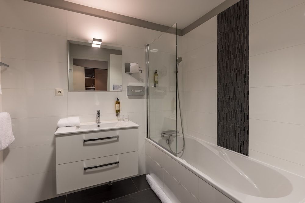 Padja Hotel & Spa, Vannes Comfort Quadruple Room (4 People) 3