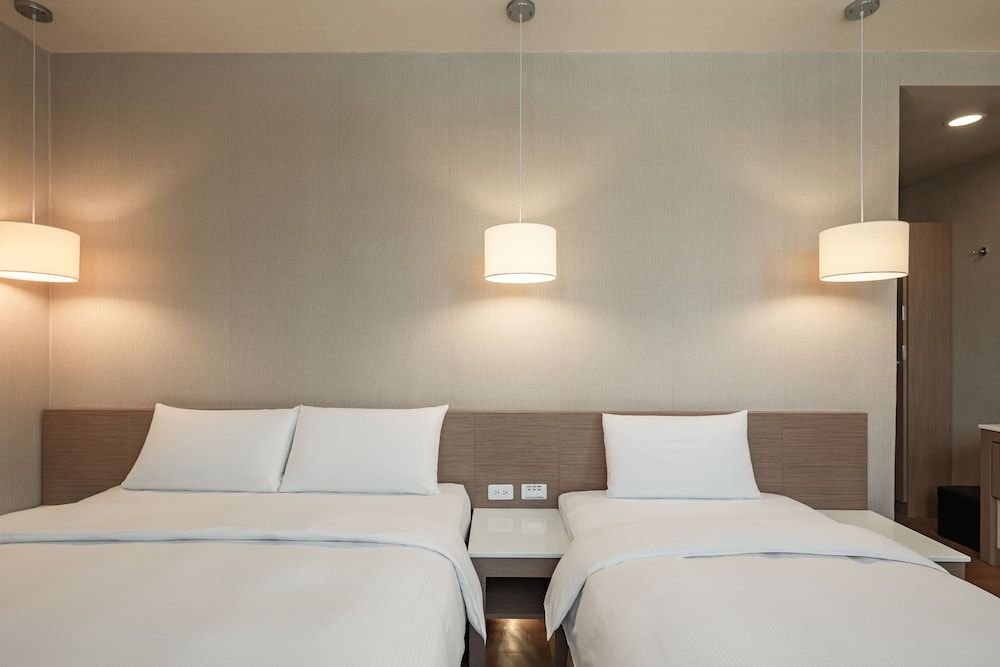 Elite Triple Room