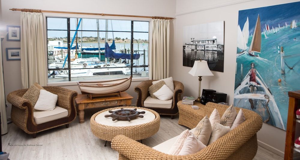 Boathouse Retreat