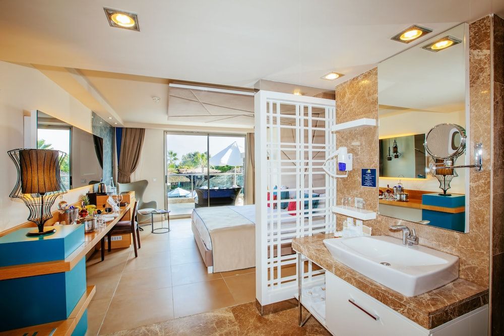 Tui Blue Sherwood Belek - All Inclusive Lake House Room 7
