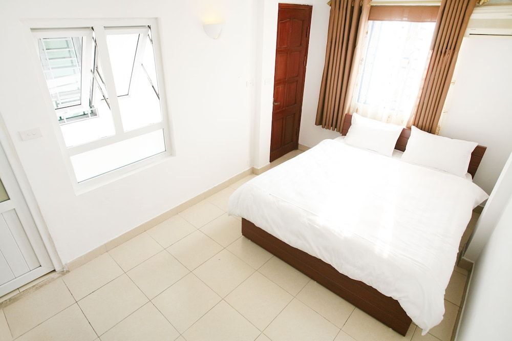 undefined Bluebell Hotel 8