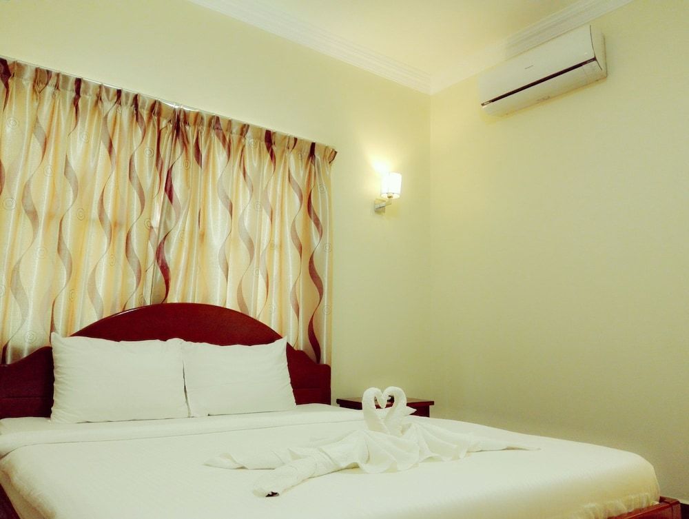 Golden Star Inn Deluxe Double Room 3