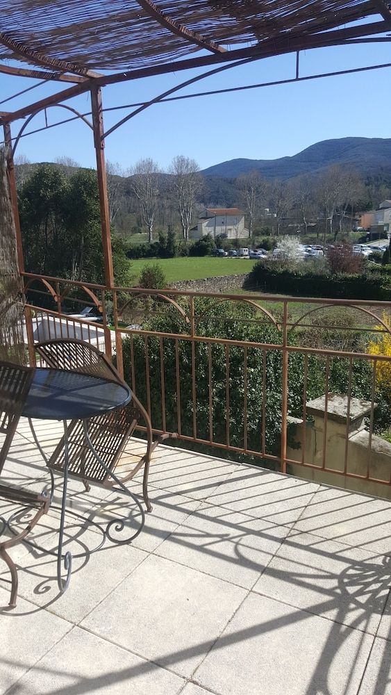 Couvent d'Hérépian Superior Studio, Mountain View 2