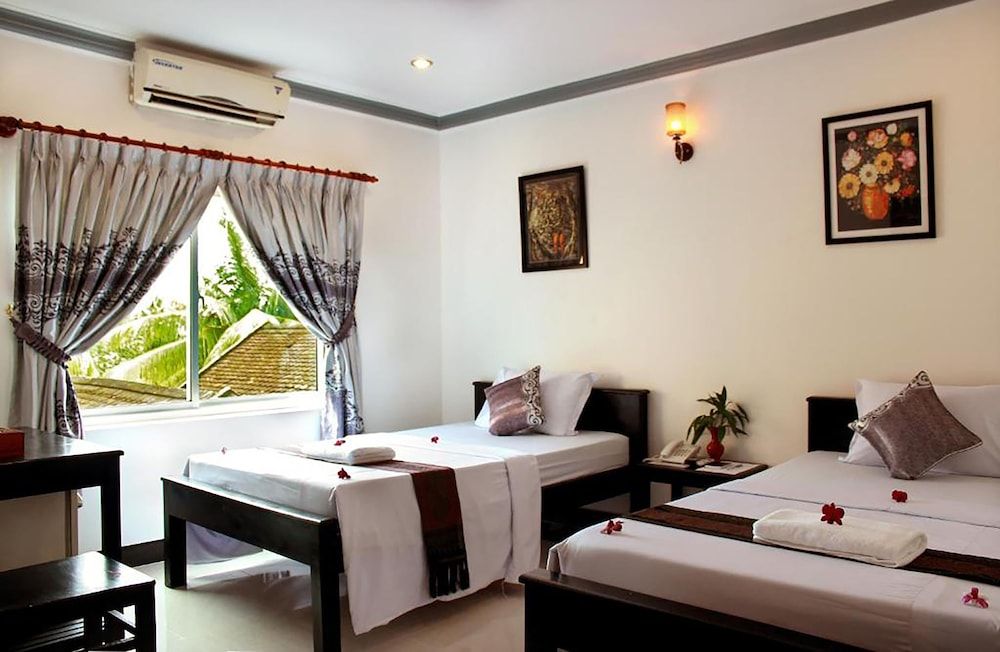 Parent Heritage Angkor Villa Standard Twin Room 3