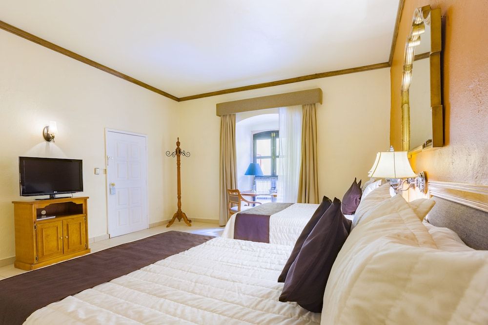 Hotel Mesón de Jobito Double Room, 2 Double Beds 3