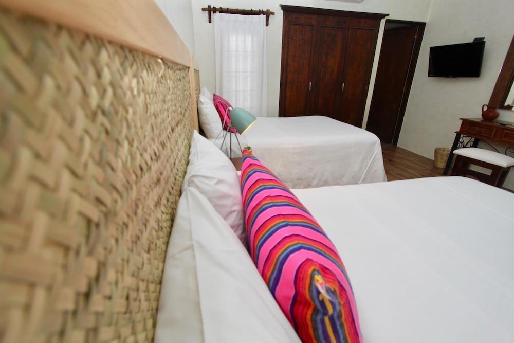 Deluxe Double Room (Queen)