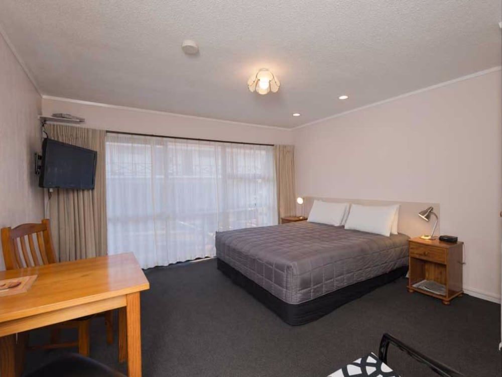 Deluxe Studio, 1 King Bed