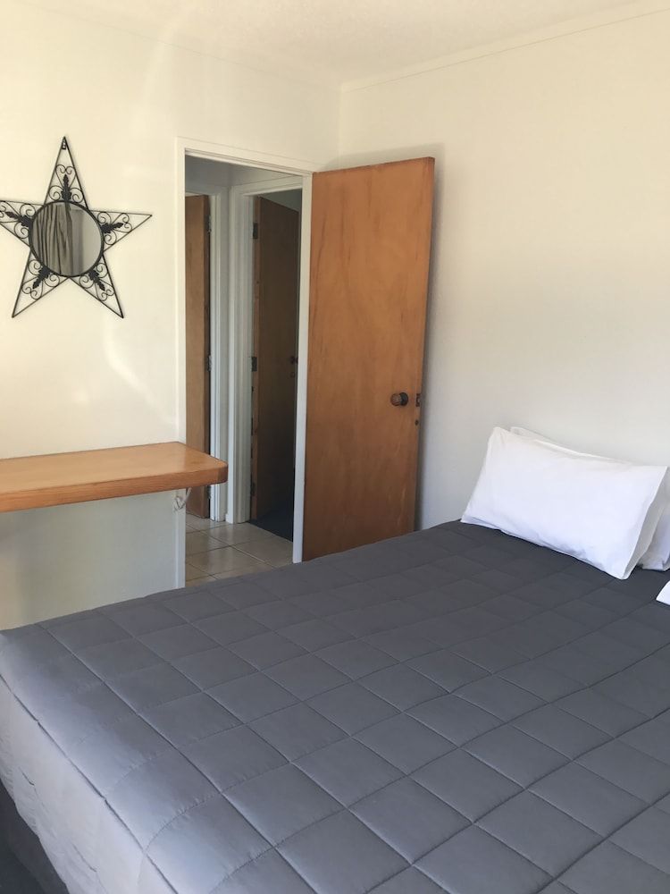 1 Bedroom Holiday Apartment