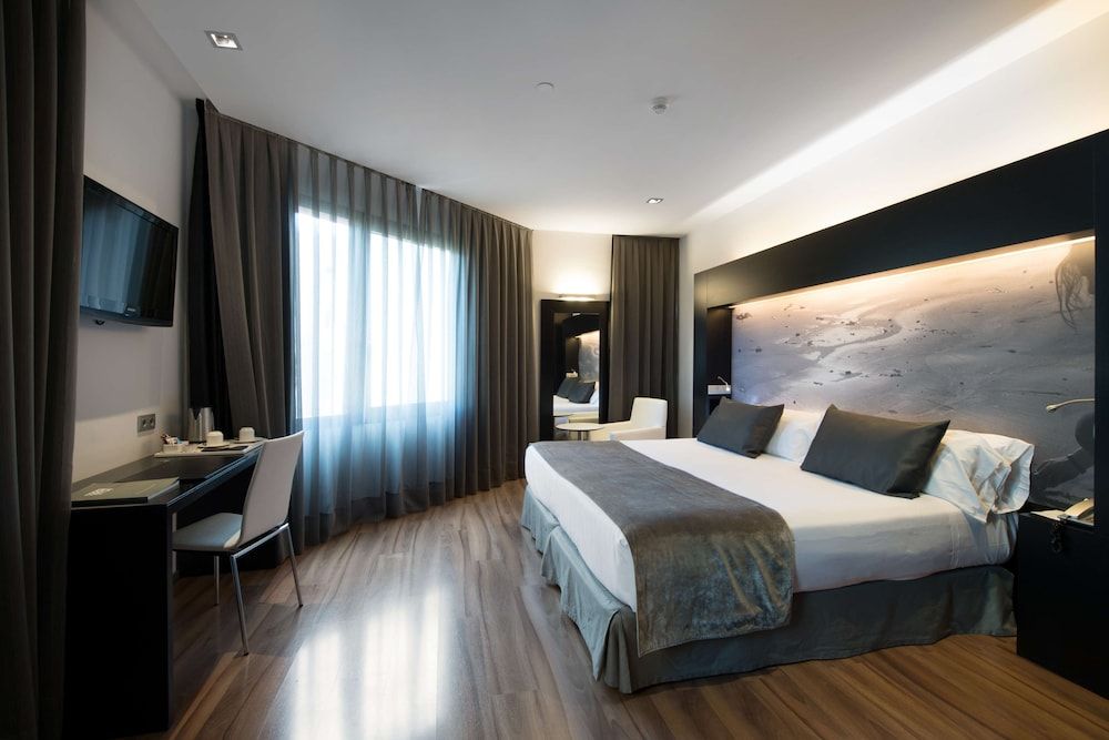 Catalonia Catedral Hotel Double or Twin Room 6