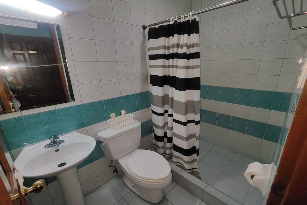 Oftana Suites Cebu near Oakridge Deluxe Room 5