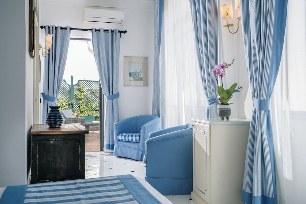 undefined Miramare 10