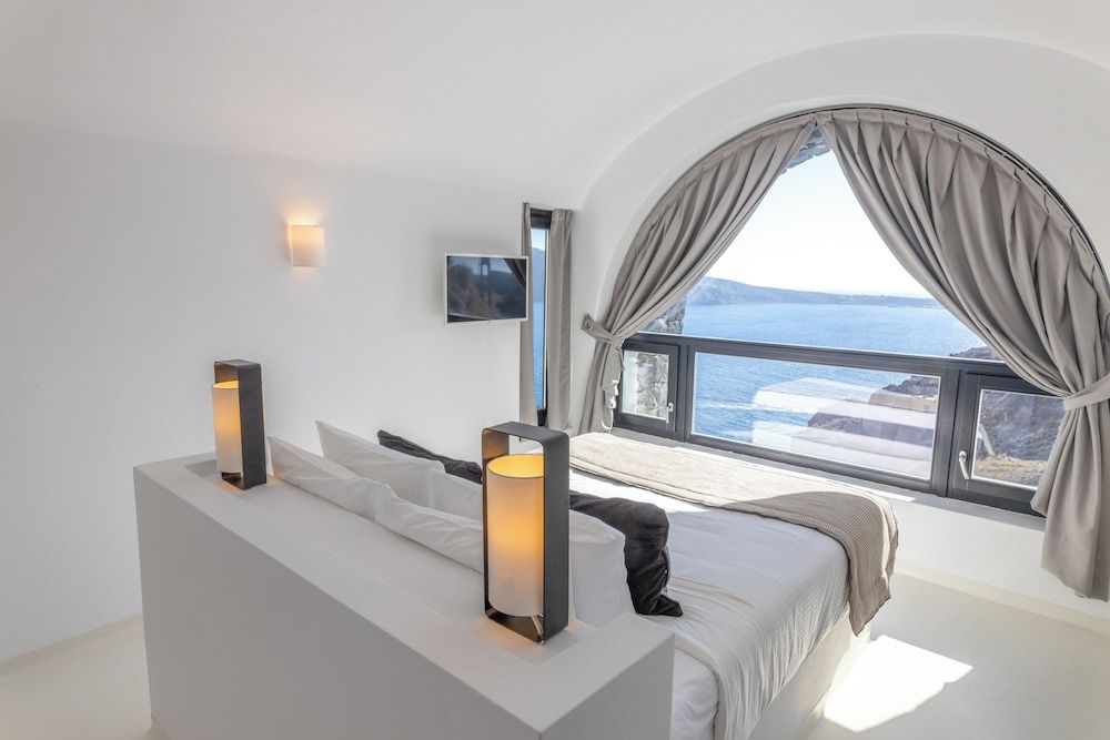 undefined Charisma Suites 8