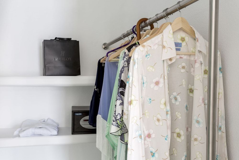 Charisma Suites Senior Suite, Sea View 13