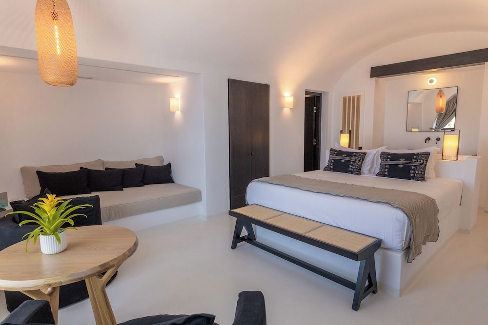 undefined Charisma Suites 7