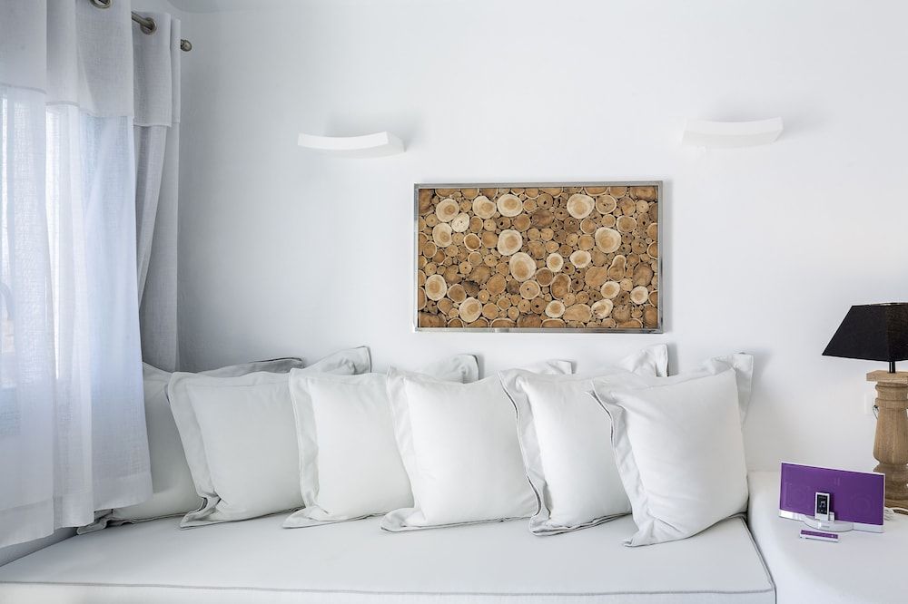 Charisma Suites Senior Suite, Sea View