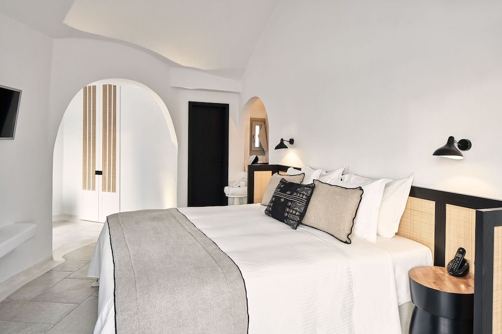 undefined Charisma Suites 9