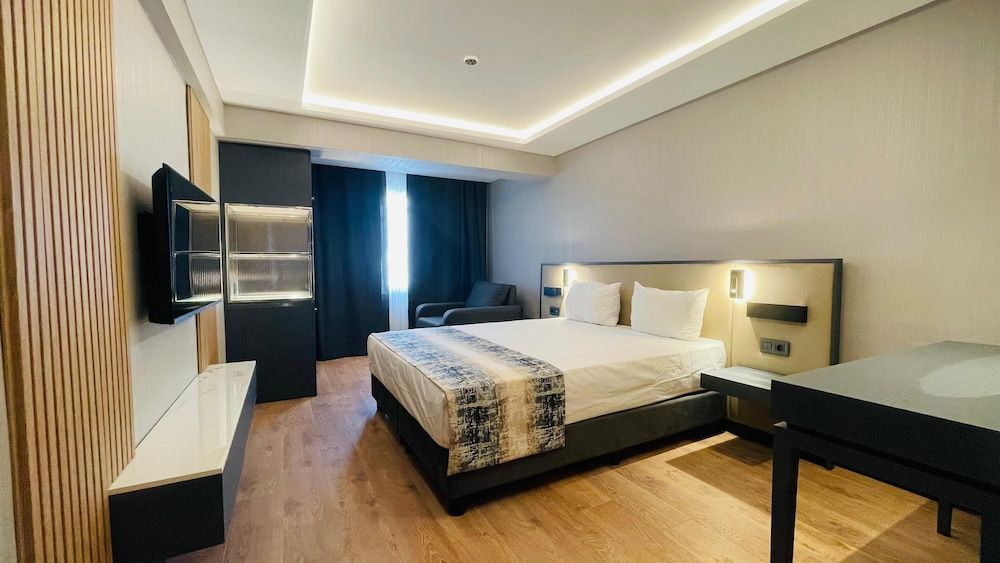 Osmanbey Fatih Hotel Double or Twin Room 3