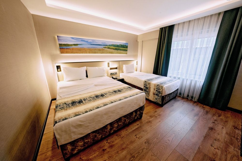 Osmanbey Fatih Hotel Double or Twin Room 2