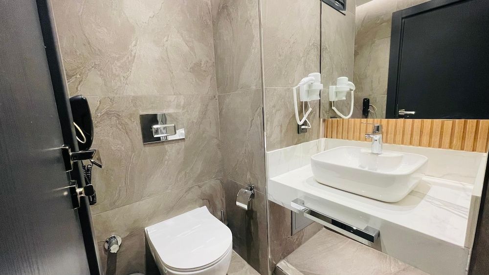 Osmanbey Fatih Hotel Double or Twin Room 5