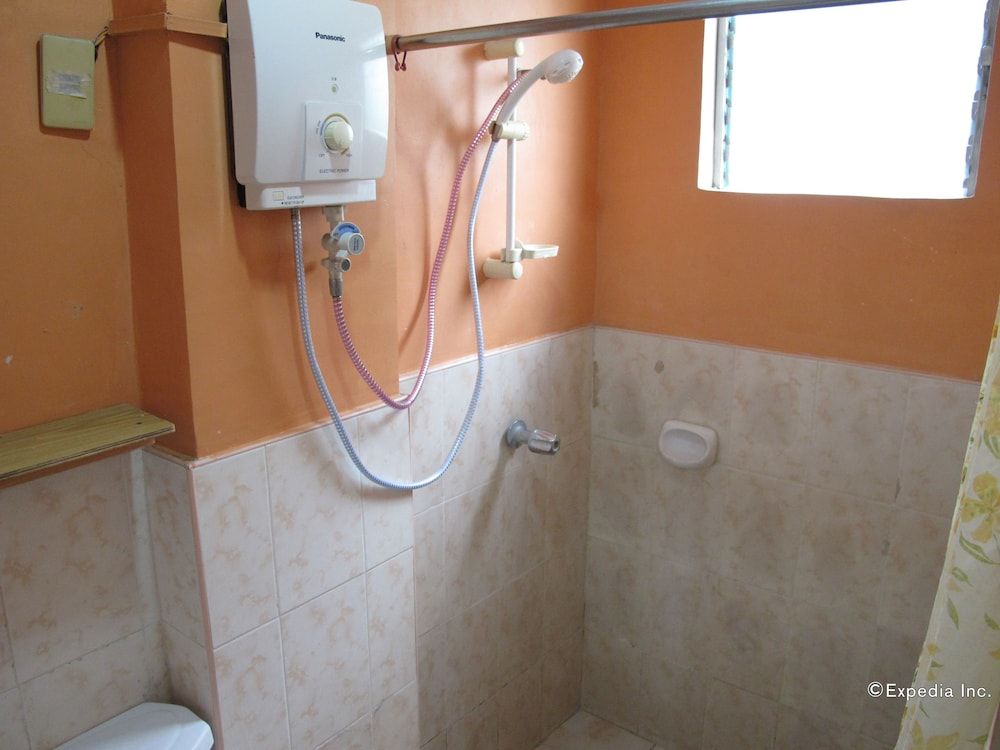 Lylie Hotel Deluxe Double Room 5