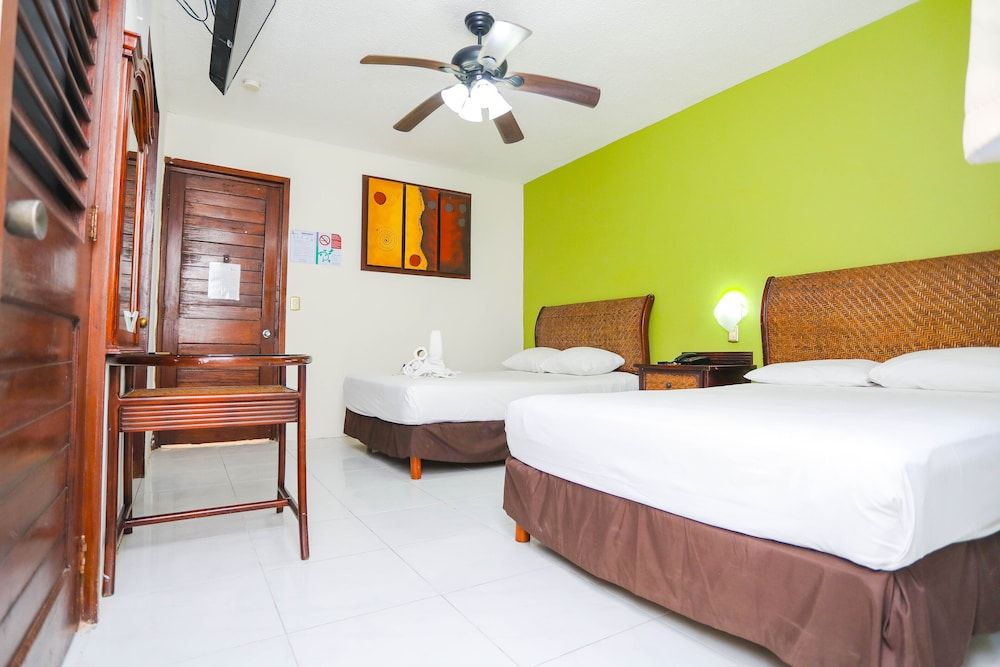 undefined Hotel Parador Cancun