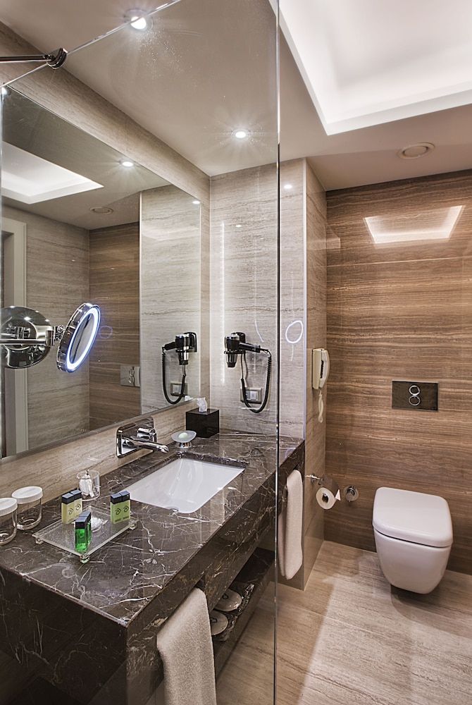 Dedeman Bostancı Superior Room with City View 7