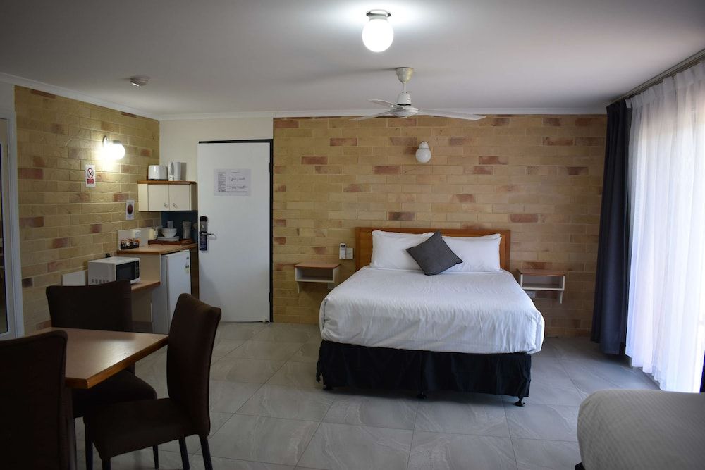 Suite, Multiple Beds, Non Smoking, Balcony