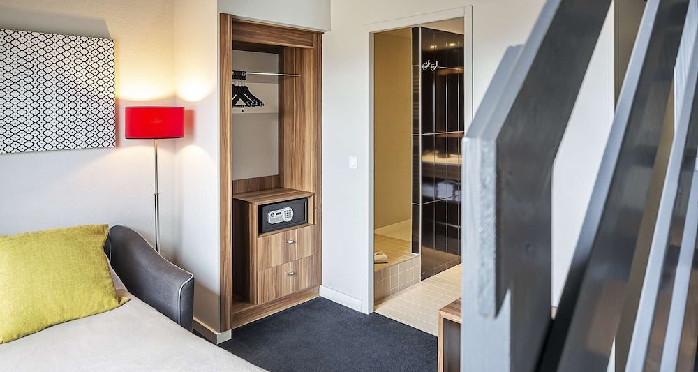 Best Western Hotel Atrium Valence Superior Room, 1 Queen Bed, Non Smoking, Mezzanine (with Sofabed) 5