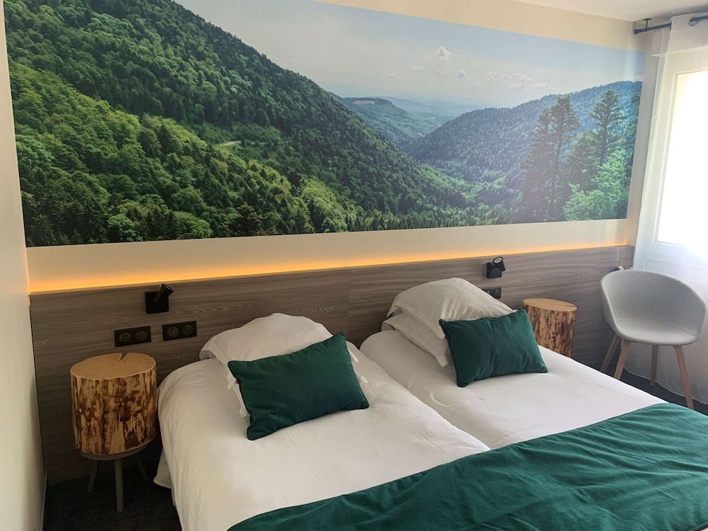 Deluxe Room, 1 Queen Bed, Non Smoking