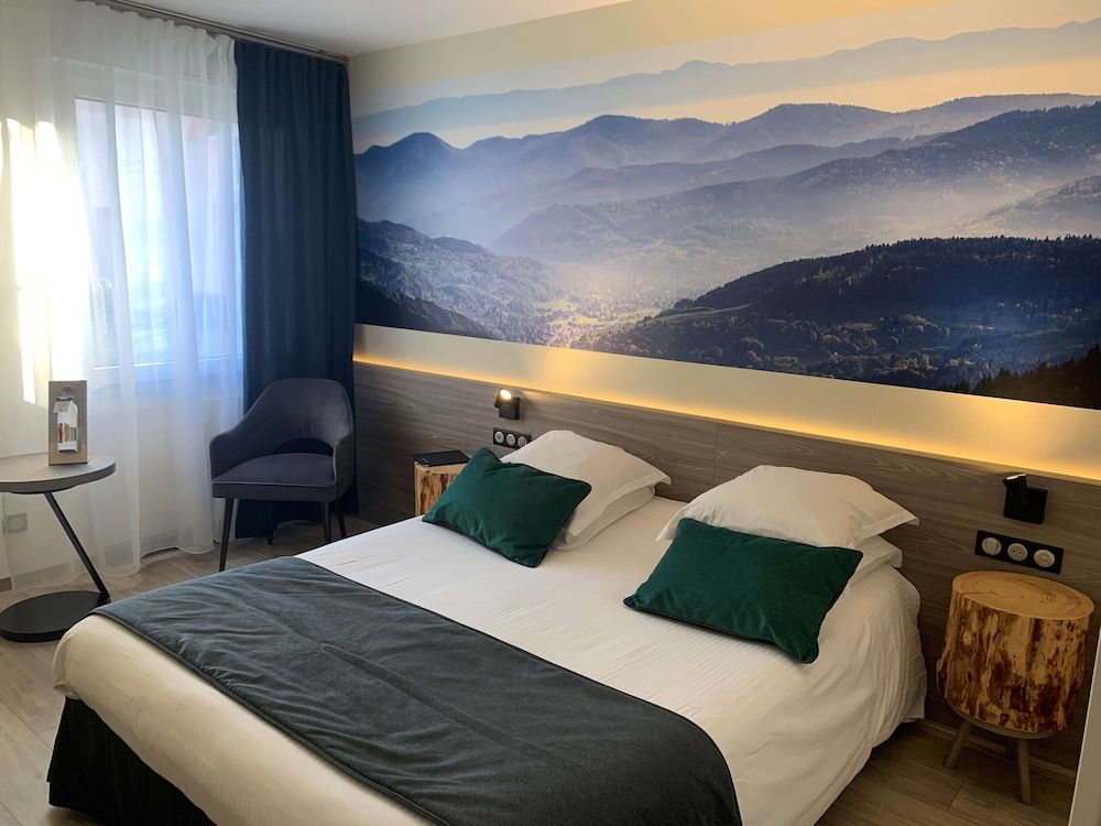 Deluxe Room, 1 Queen Bed, Non Smoking