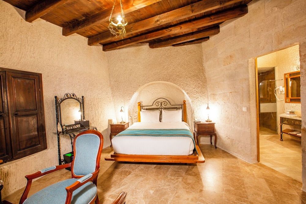 undefined Imperial Cave Suites & Spa