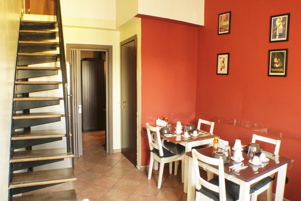 undefined Sixtythree Guesthouse 8