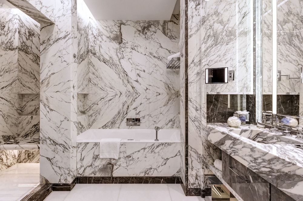 Hôtel de Paris Monte-Carlo Suite - City or Patio view 3