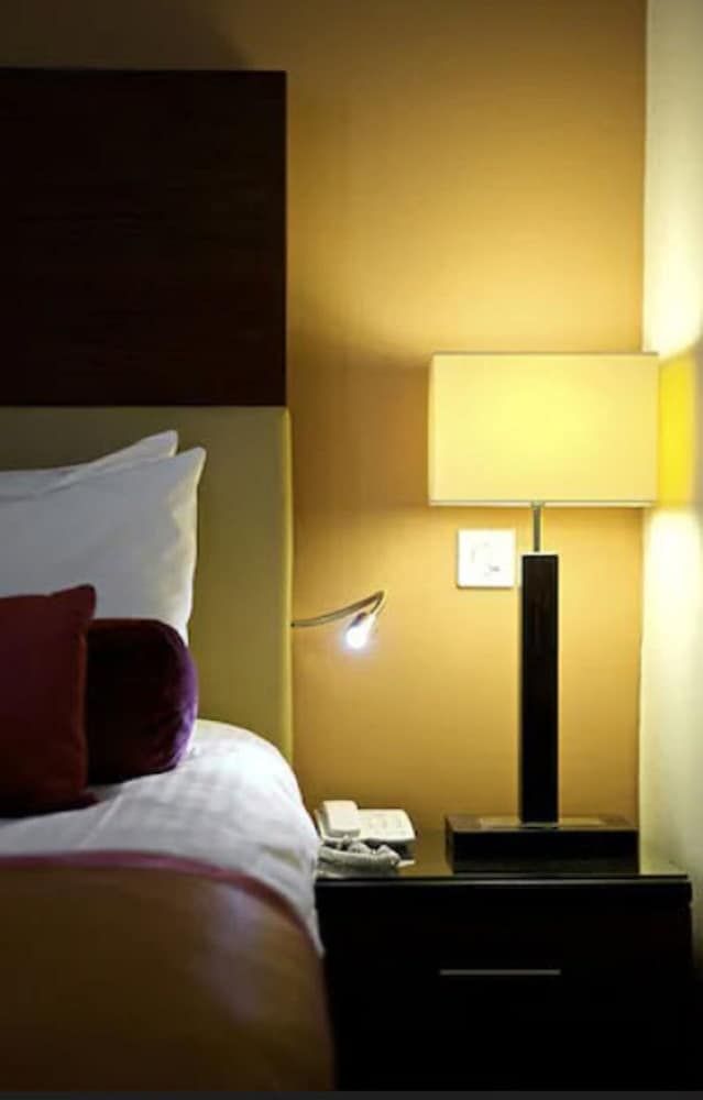Parliament House Hotel Double Room 8