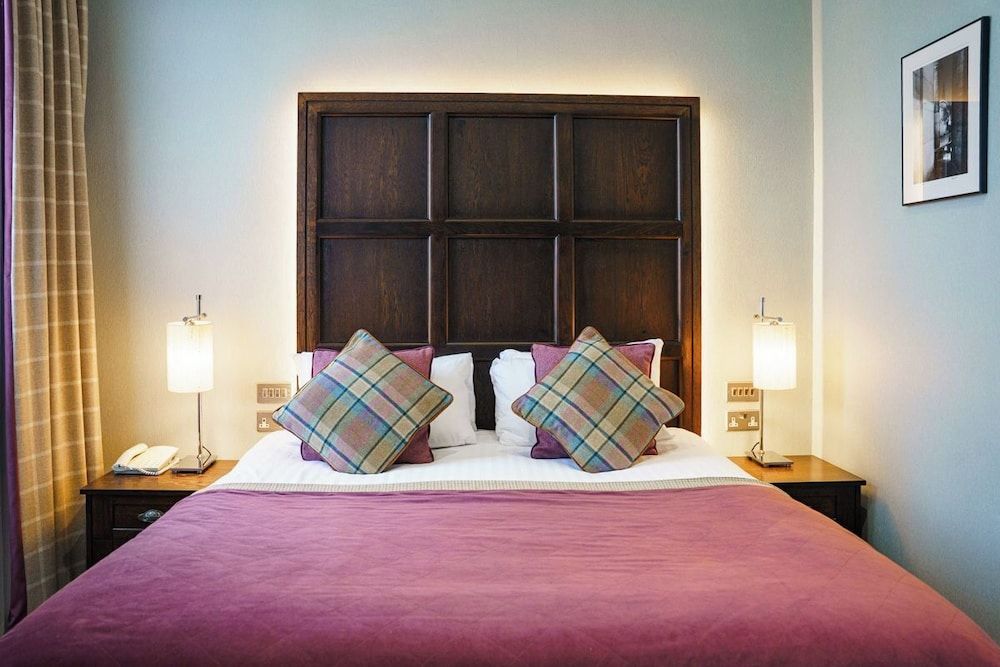 undefined Parliament House Hotel