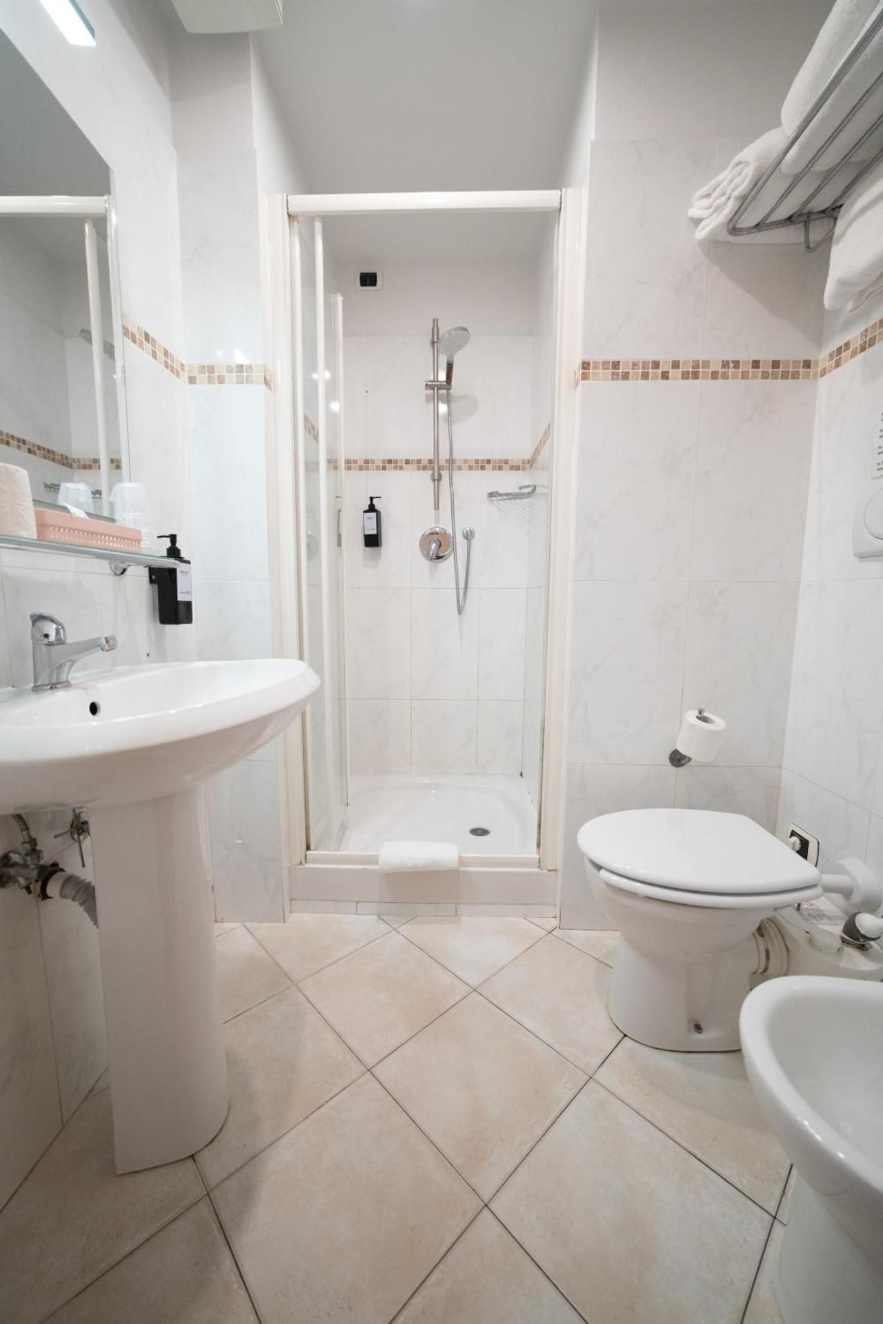 undefined Hotel Angelica 5