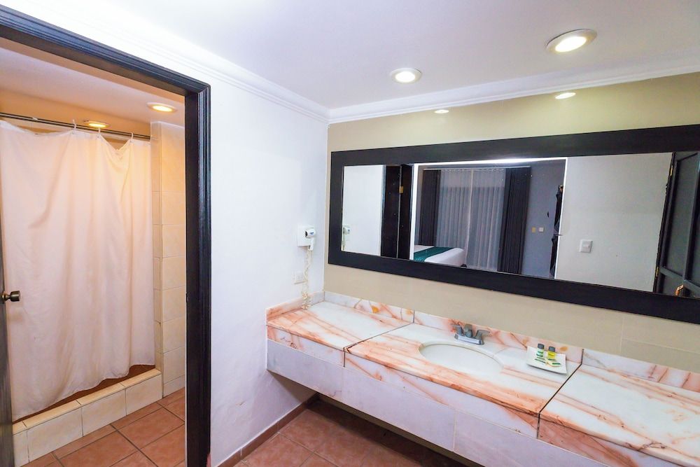 InHouse Select Hacienda Tres Rios Hotel Culiacán Standard Room, Garden View 18