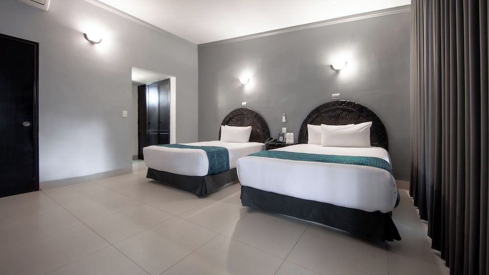 InHouse Select Hacienda Tres Rios Hotel Culiacán Standard Double Room, Pool View 8
