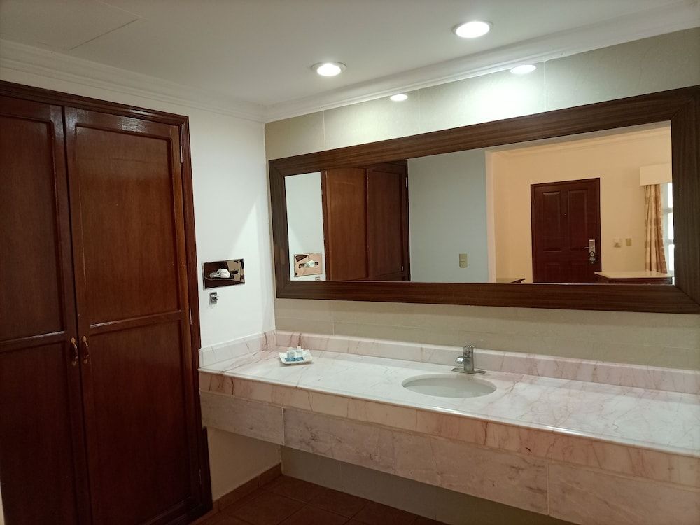 InHouse Select Hacienda Tres Rios Hotel Culiacán Standard Double Room, Pool View 11