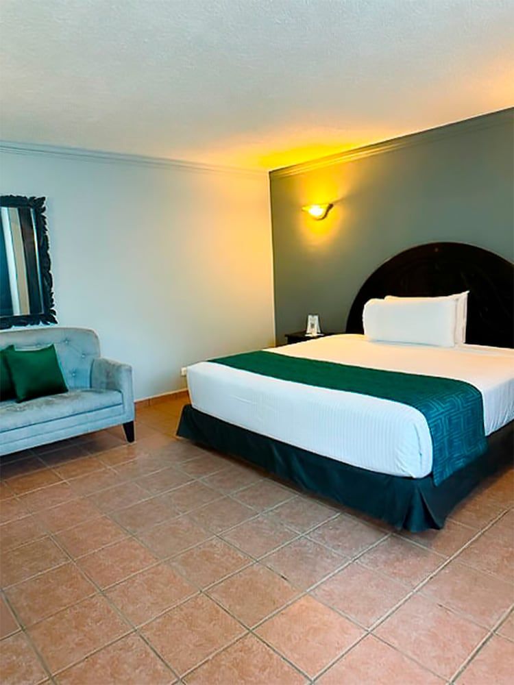 InHouse Select Hacienda Tres Rios Hotel Culiacán Standard Room, Garden View 4