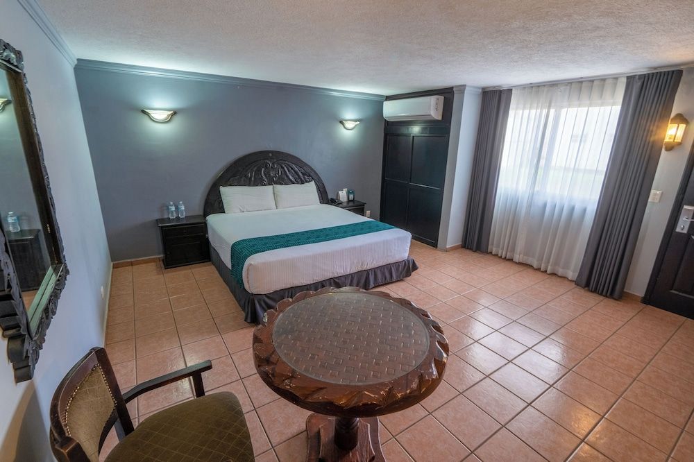 InHouse Select Hacienda Tres Rios Hotel Culiacán Standard Room, Garden View 7