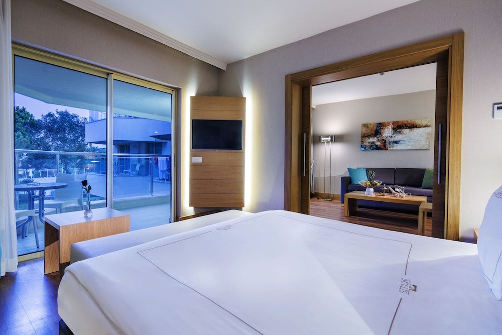 undefined Bellis Deluxe Hotel 2