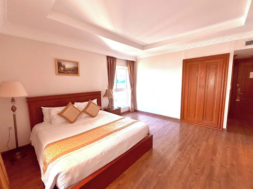 Superior Double Room, City View