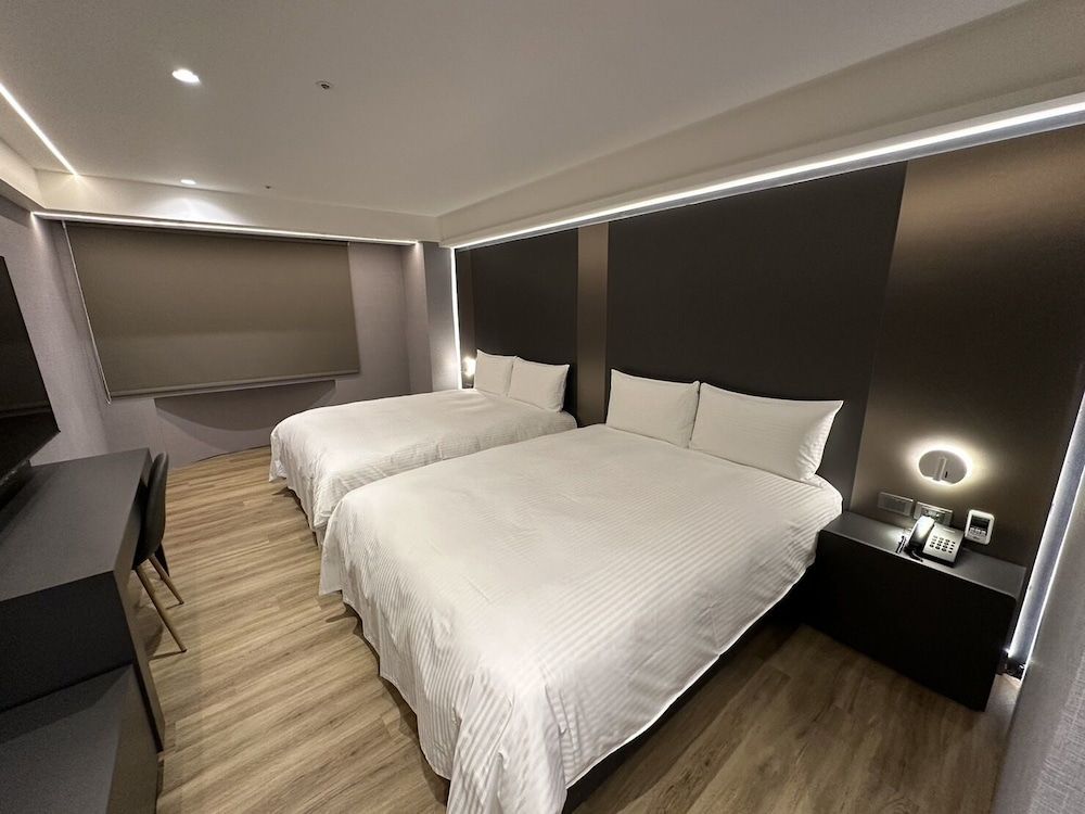 Elite Quadruple Room