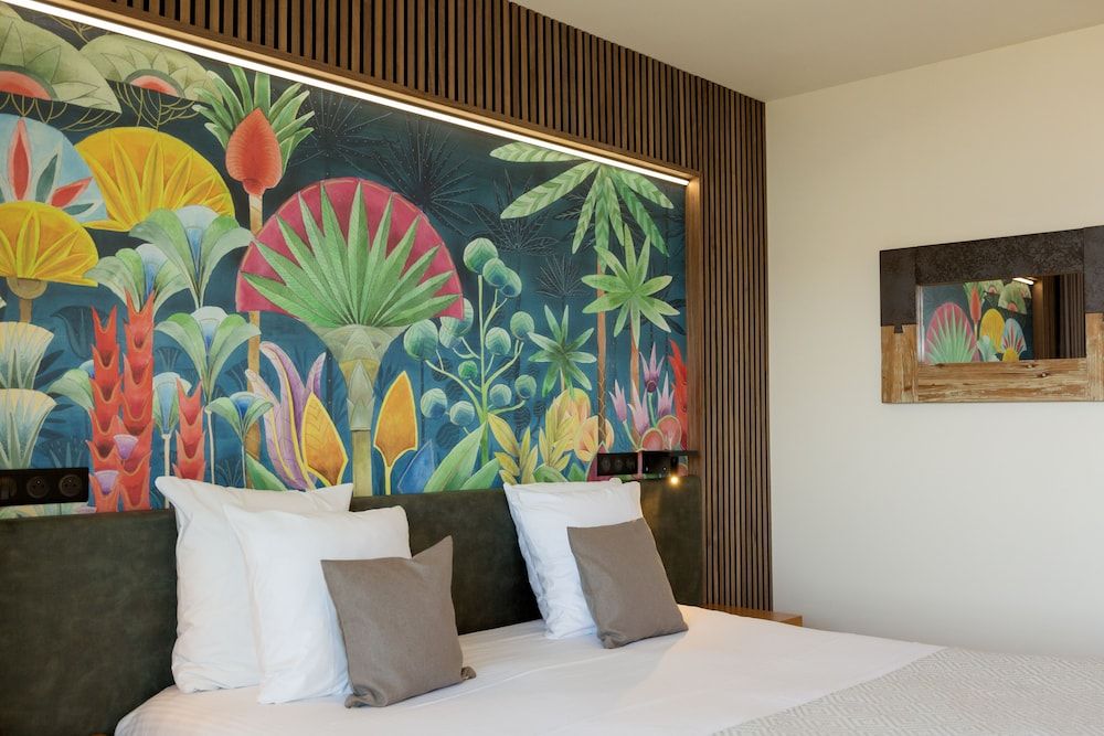 Comfort Room, 1 King Bed, Sea View